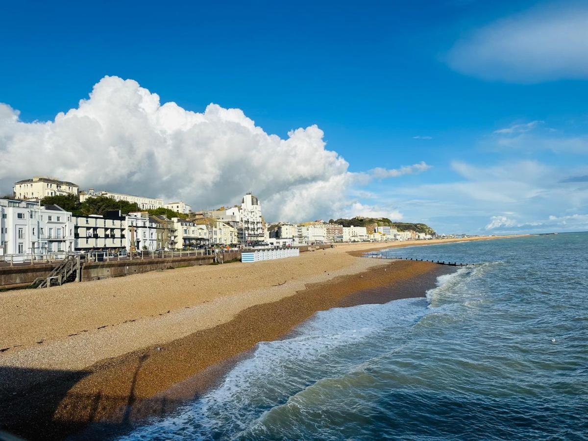 Newly Refurbished Two Bedrooms Flat St Leonards-on-Sea Экстерьер фото