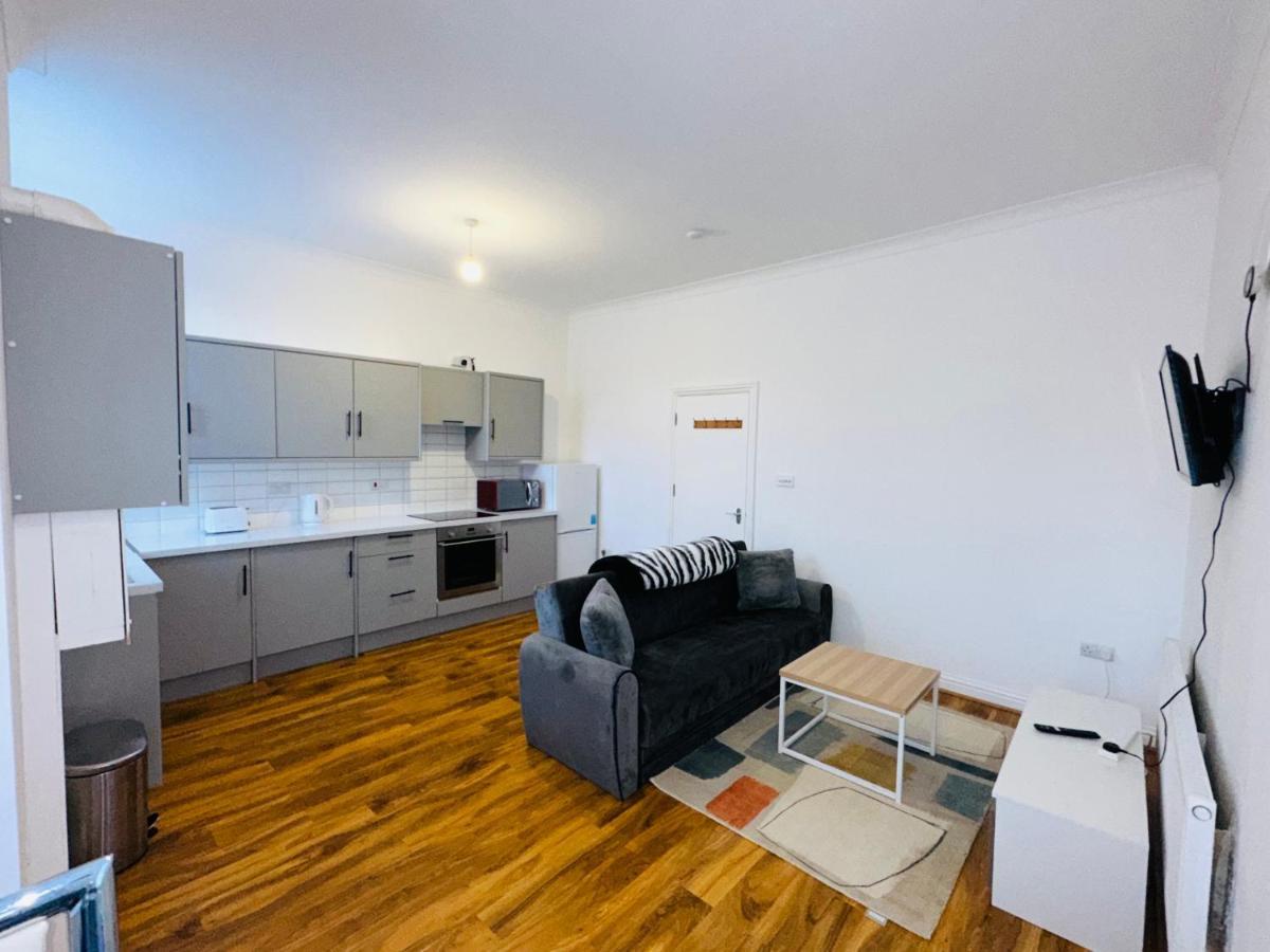 Newly Refurbished Two Bedrooms Flat St Leonards-on-Sea Экстерьер фото